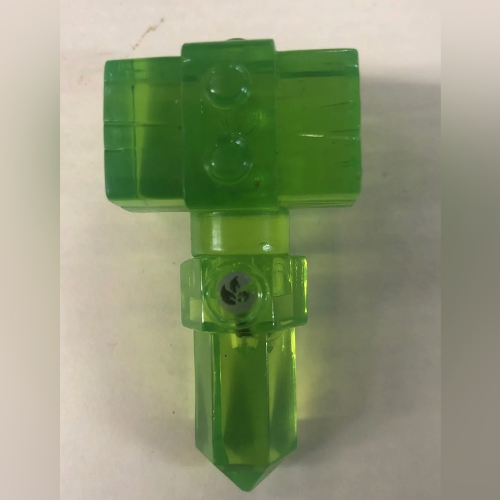 SKYLANDERS TRAP TEAM LIFE HAMMER SKYLANDER CRYSTAL GREEN TRAP.